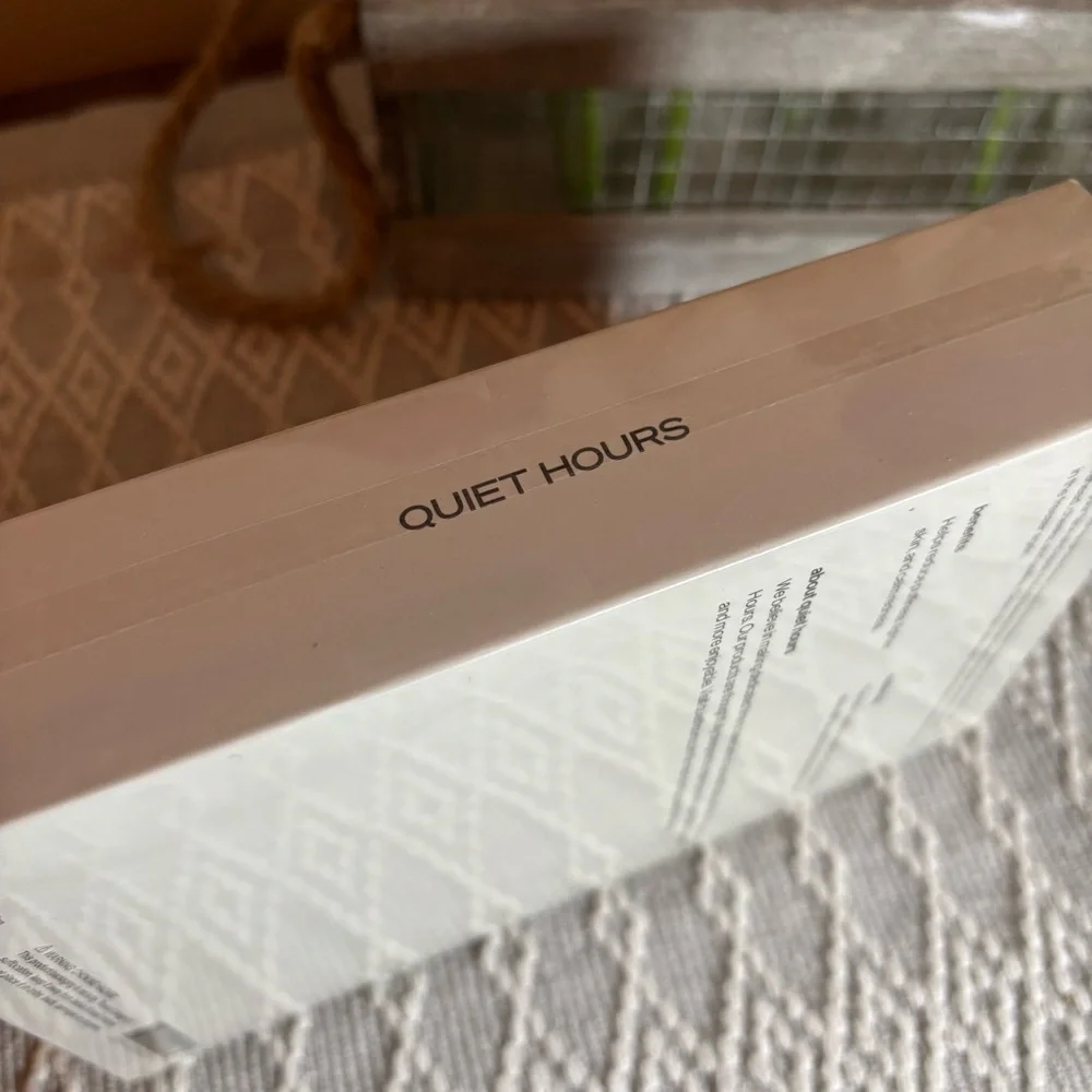 Quiet‎ Hours Rose Facial Ice Roller by Walden. New In box